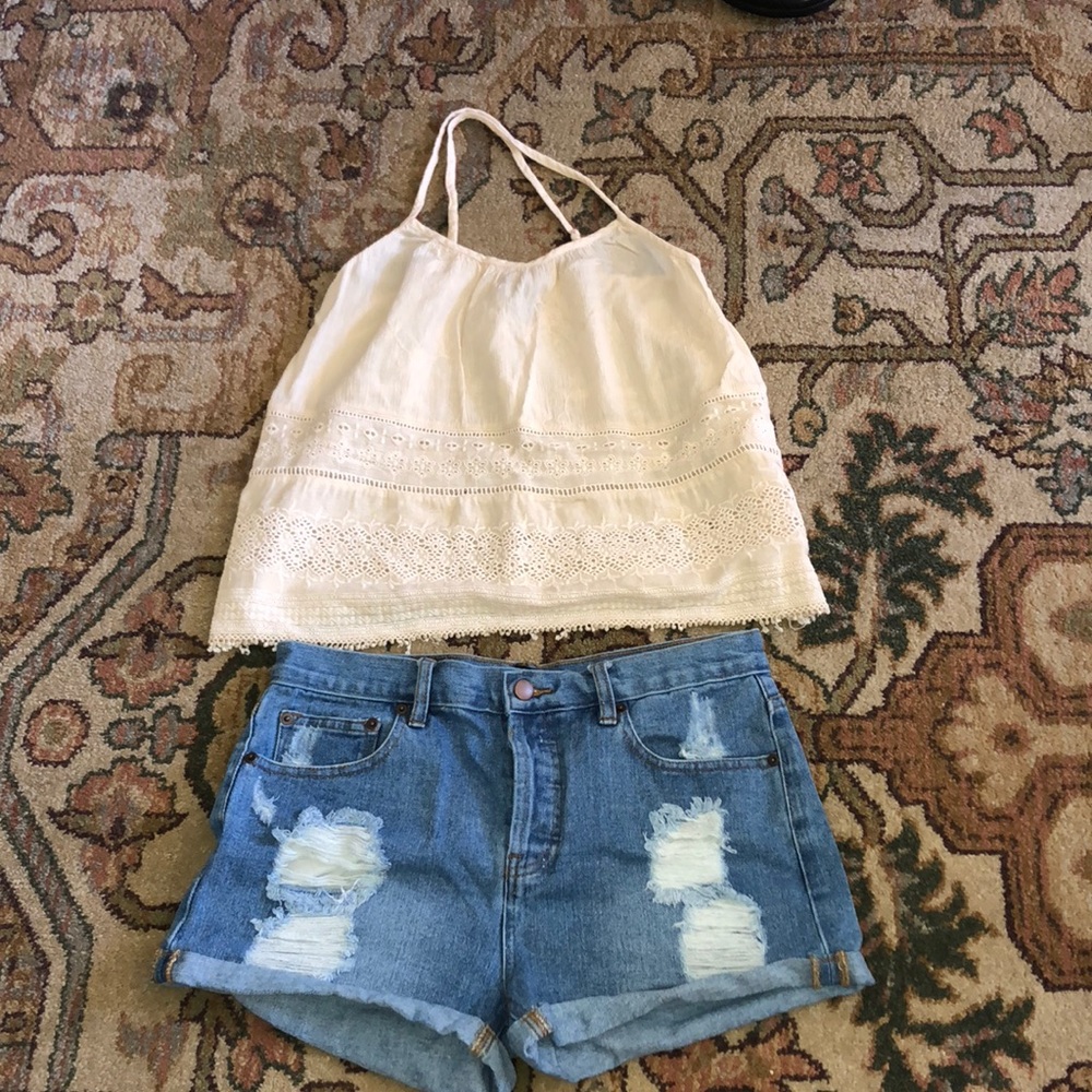 FOREVER 21 high waisted blue jean shorts